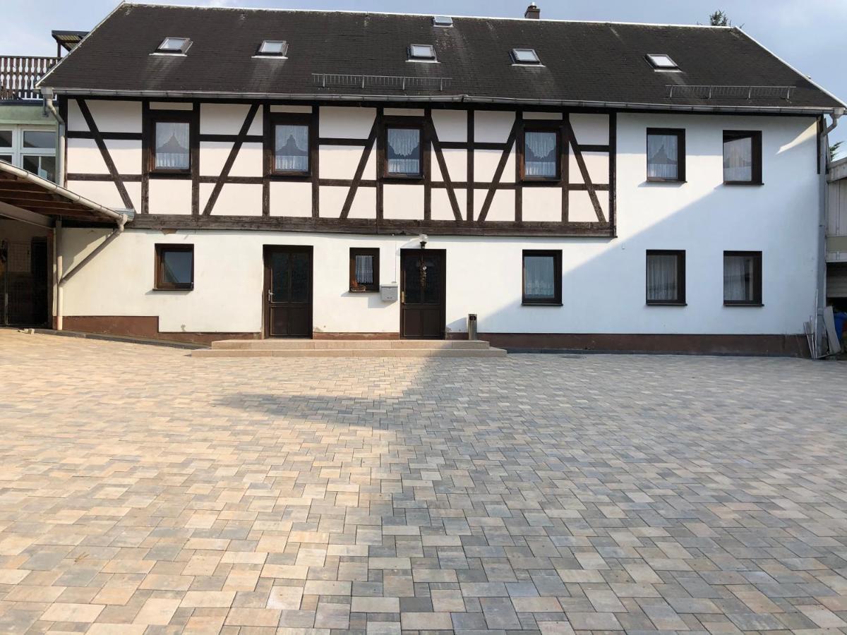Pension & Gaststaette Bauernstube Heinsdorfergrund Exterior foto